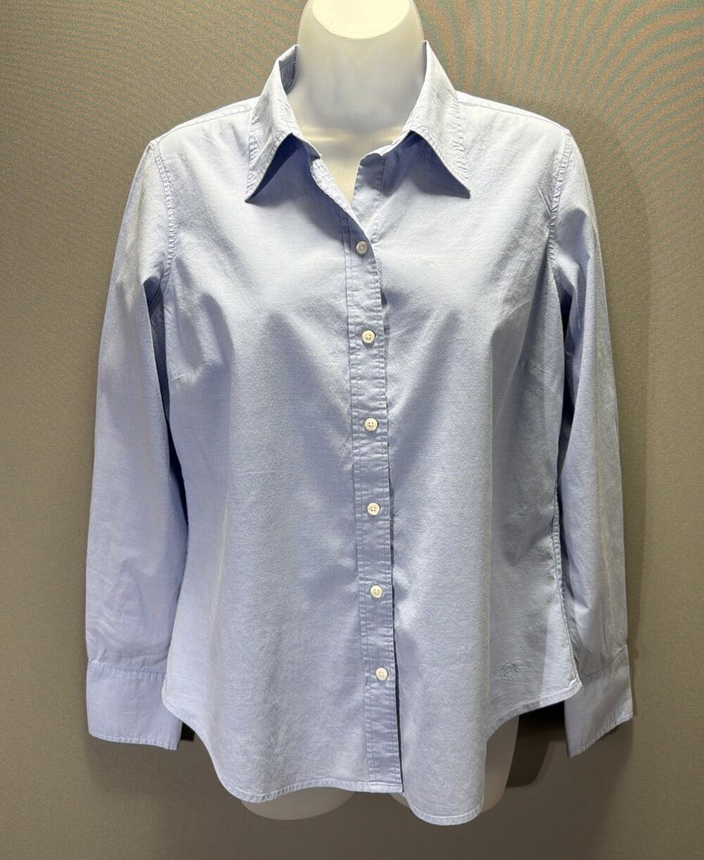 Womans Izod Size M Oxford Button Up Shirt Blue Crest Logo Preppy Casual Stretch